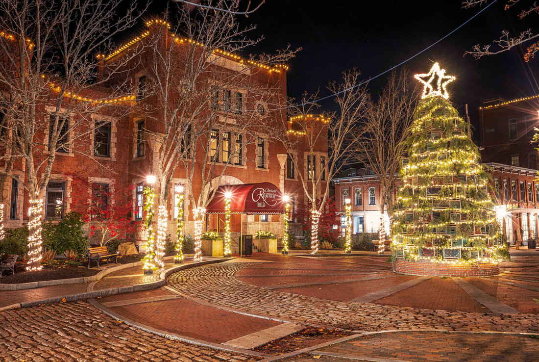 Portland Maine Shop and Stay Vacation Package Christmas Tree